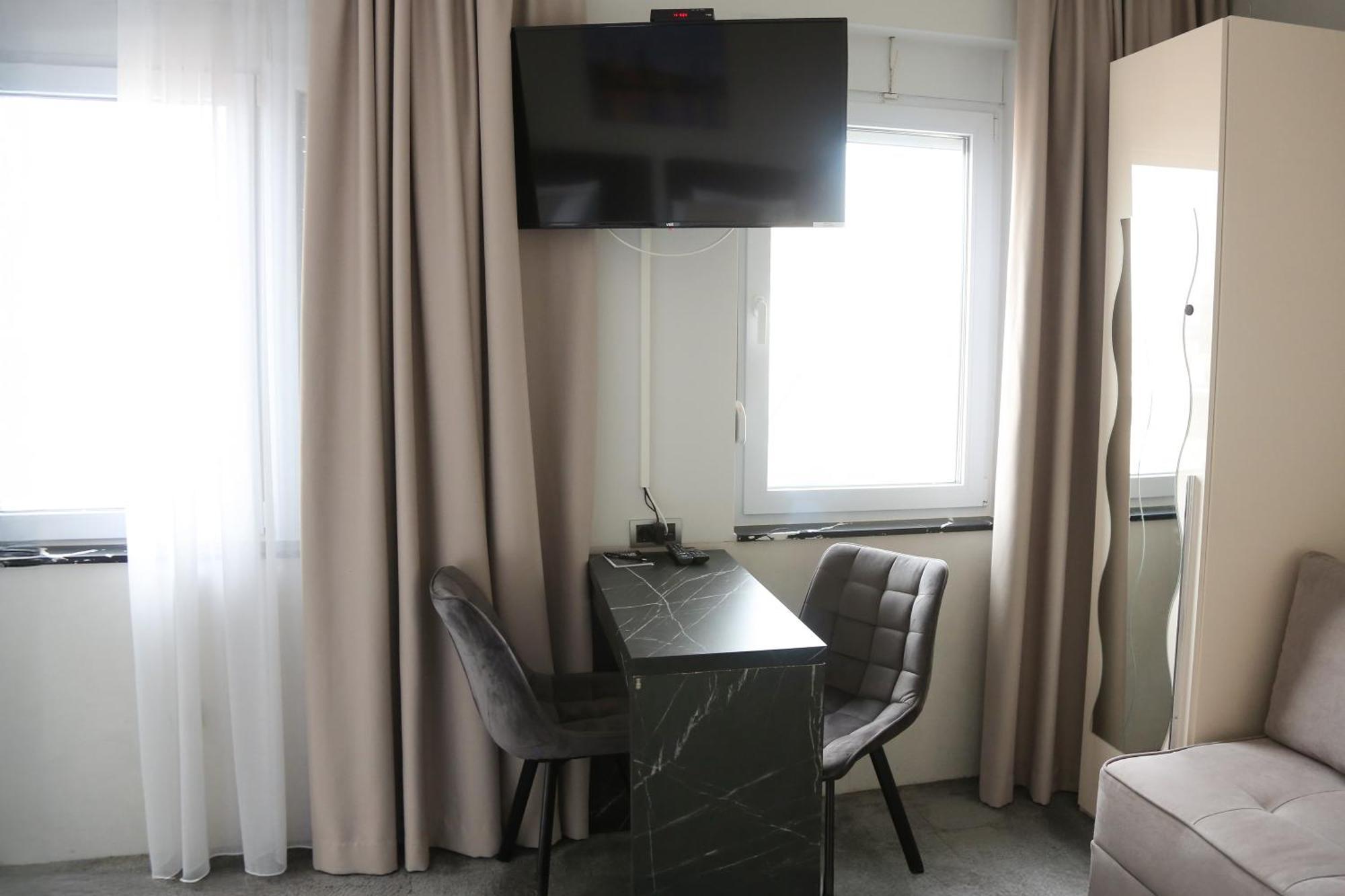 Templum Apartments - Slavija Square Βελιγράδι Εξωτερικό φωτογραφία
